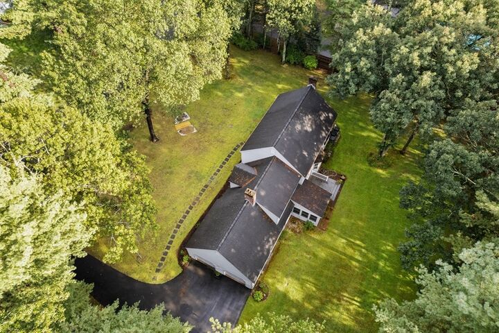 Property Photo:  20 Shadow Oak Drive  MA 01776 