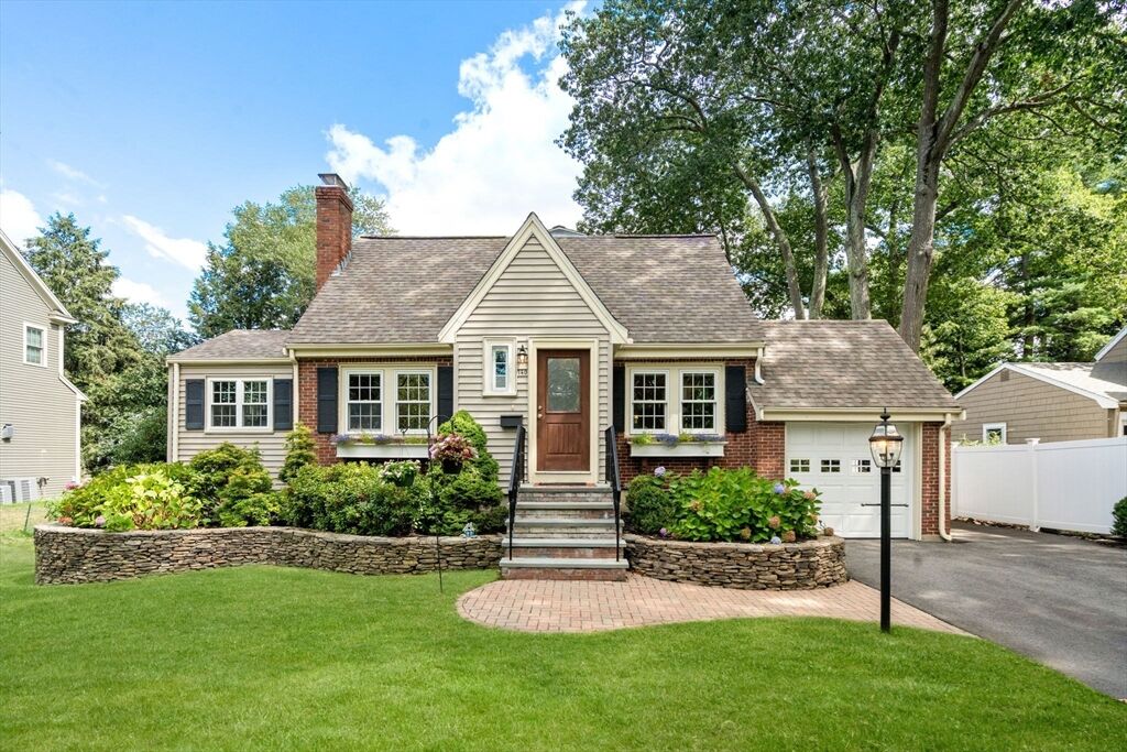Property Photo: 140 Grant Street MA 02492