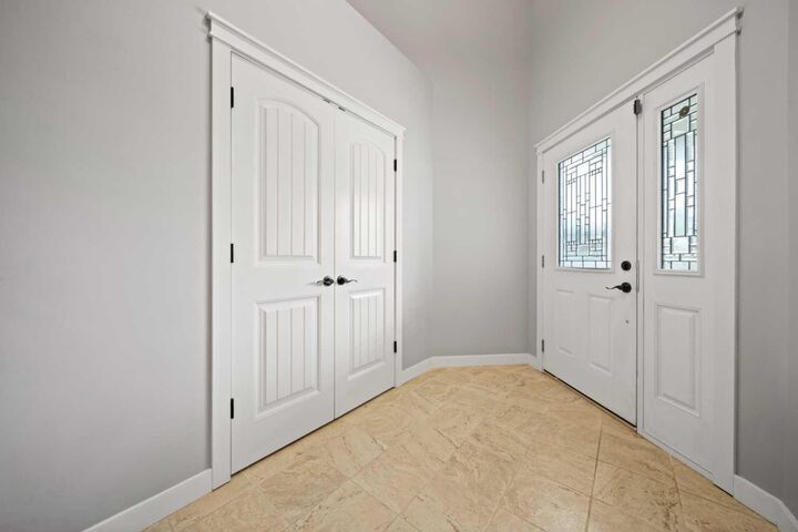 Property Photo: 85 Turner Crescent AB T4P 0L2