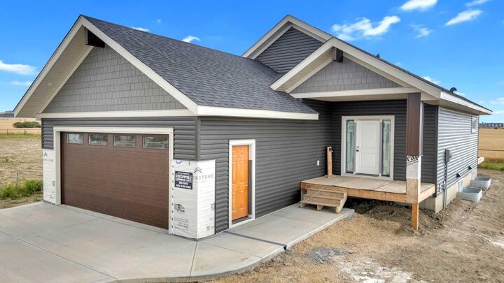 59 Everson Close  Red Deer AB T4P 3G5 photo