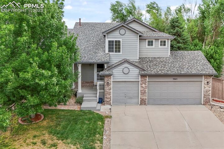 Property Photo: 5045 Stonecrop Circle CO 80109
