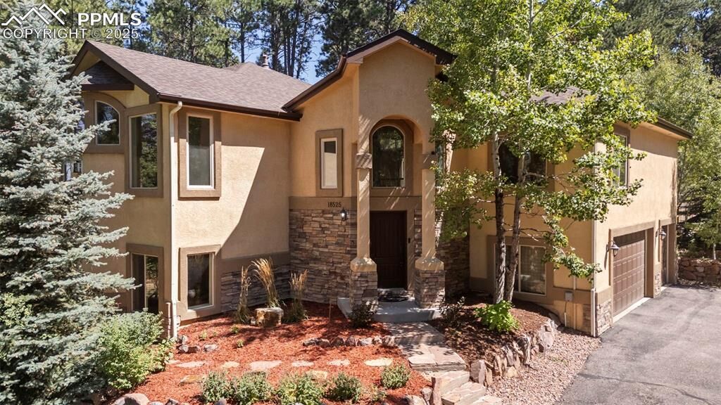 Property Photo:  18525 Glenthorne Lane  CO 80132 