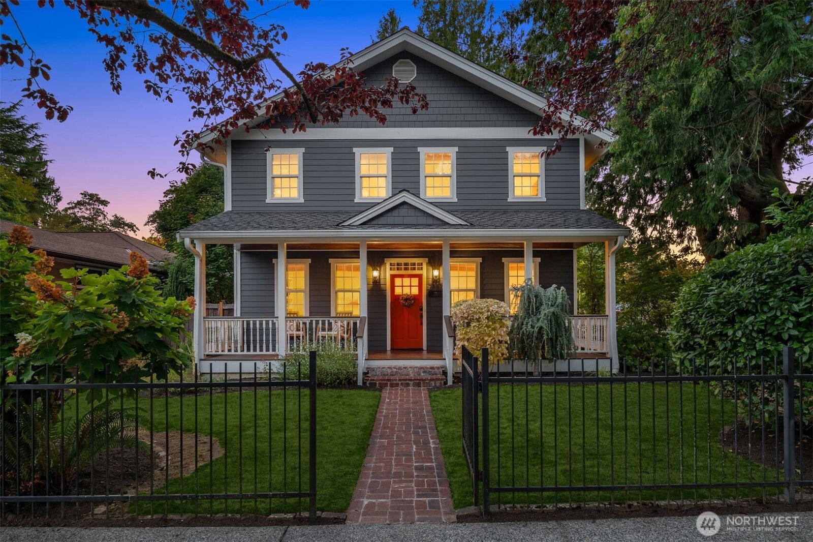 Property Photo: 7557 44th Avenue NE WA 98115