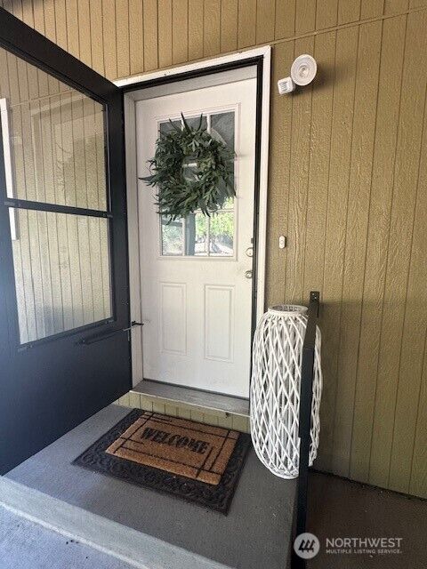 Property Photo: 815 1st Avenue NE WA 98532