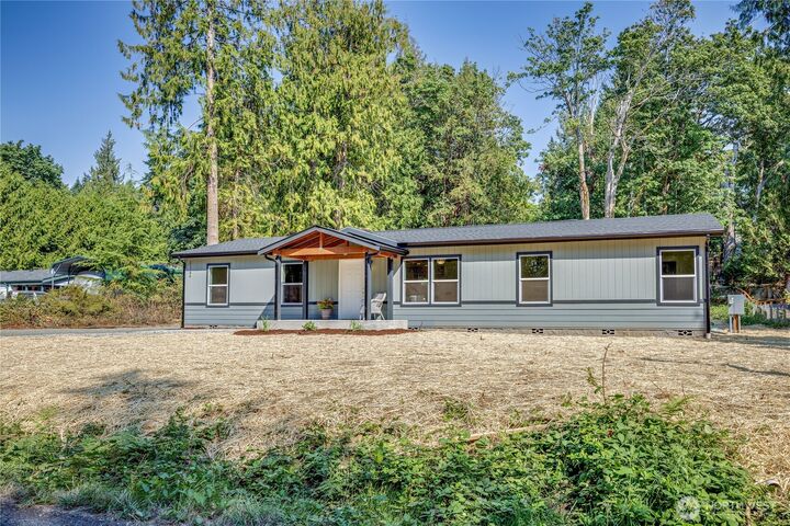 21284  Howard Avenue  Kingston WA 98346 photo