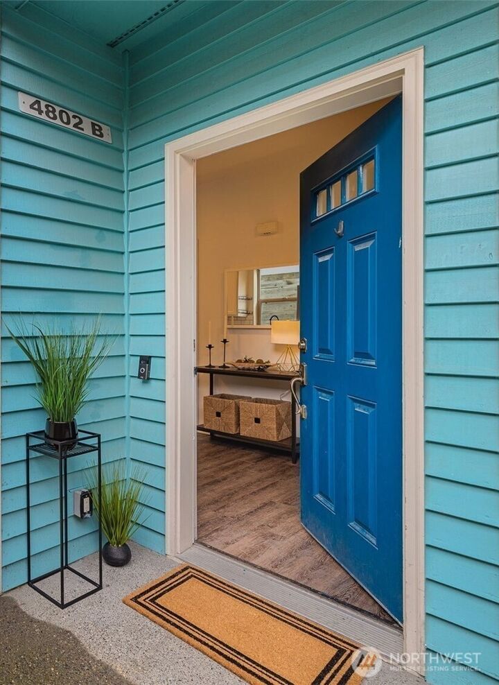 Property Photo:  4802  Delridge Way SW  WA 98106 