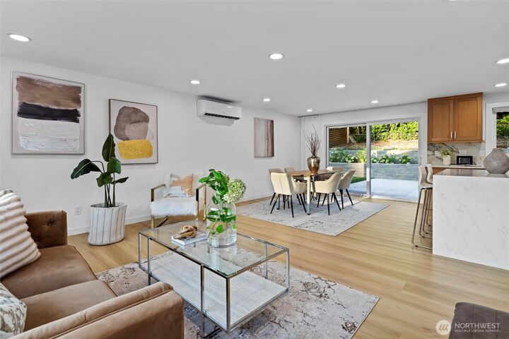 Property Photo:  3706  135th Avenue SE  WA 98006 