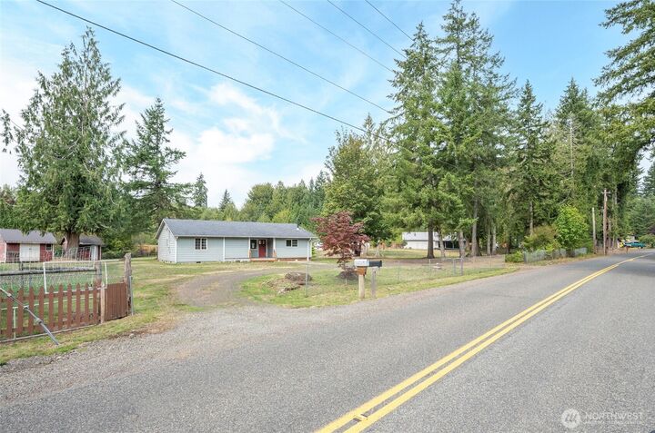 Property Photo:  11 E Mox Chehalis Road  WA 98557 