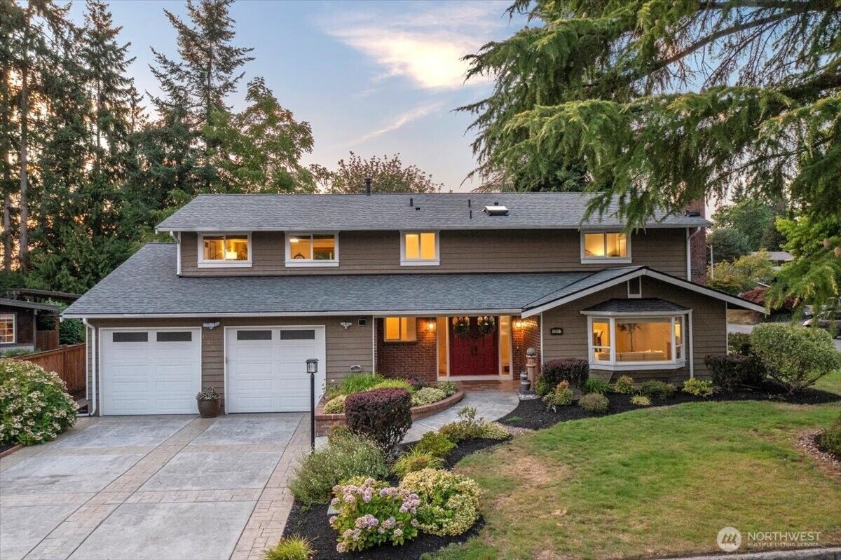 Property Photo:  12817 NE 144th Way  WA 98034 