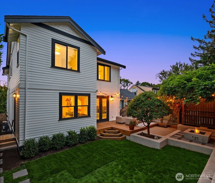 Property Photo: 5249 36th Avenue NE WA 98105