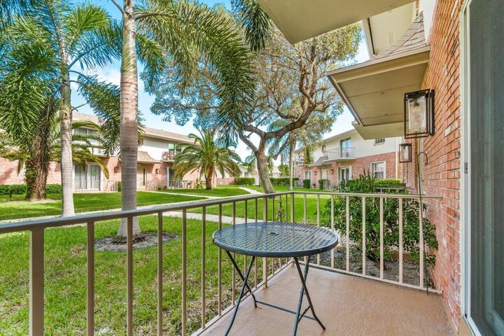 Property Photo: 2037 S Seacrest Boulevard B FL 33435