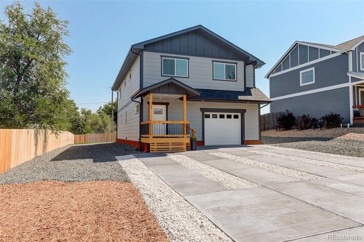 Property Photo:  614 Loveland Street  CO 80401