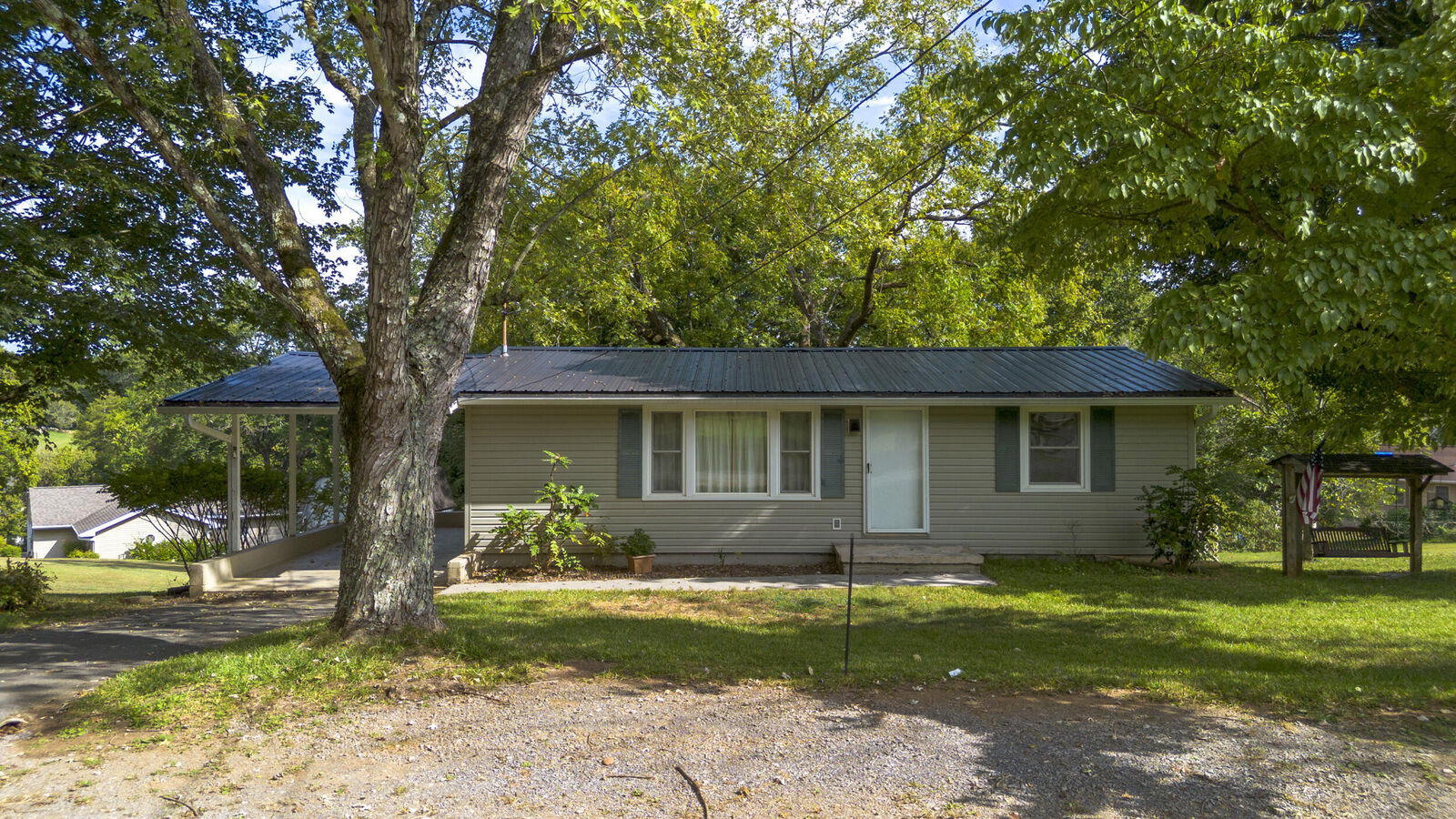 Property Photo: 111 Fairhill Avenue TN 37309