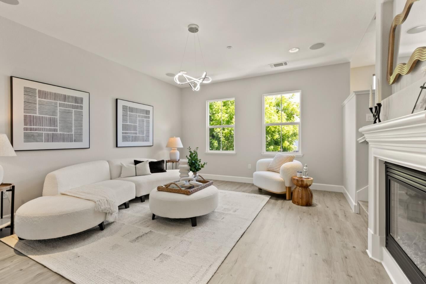 Property Photo: 1725 Hillebrant Place CA 95050