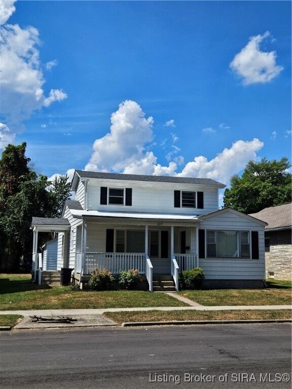 Property Photo:  207 S Elm Street  IN 47129 