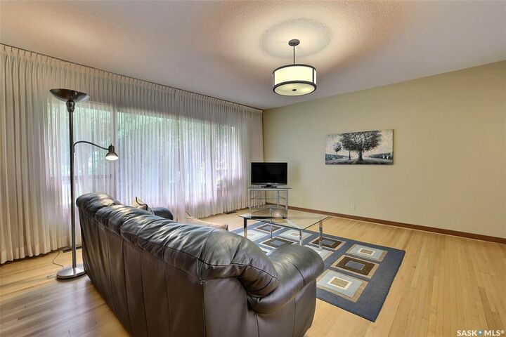 Property Photo:  37 Darke Crescent  SK S4S 2W5 