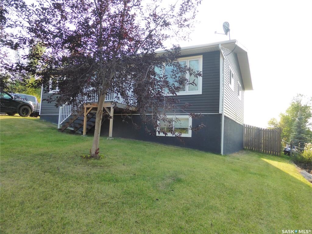 Property Photo:  310 6th Avenue  SK S0M 2G0 