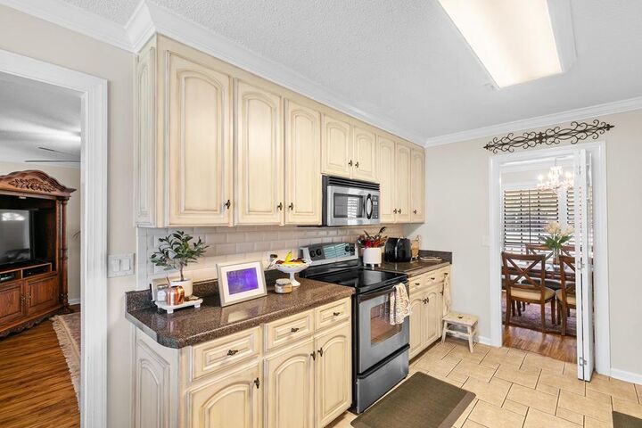 Property Photo:  576 Taylor Road  AL 36301 