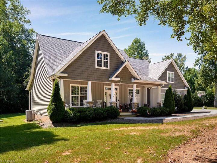Property Photo: 1475 Curry Road NC 27284