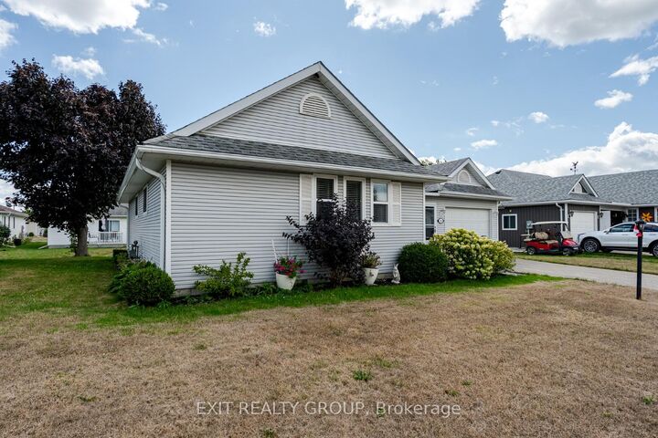 Property Photo: 5 Empire Boulevard ON K0K 3L0