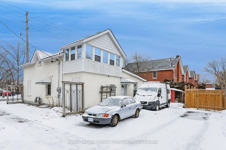 Property Photo: 81 Edinburgh Road N ON N1H 5R2