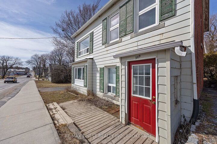 Property Photo: 589 King Street W ON K7M 2E6