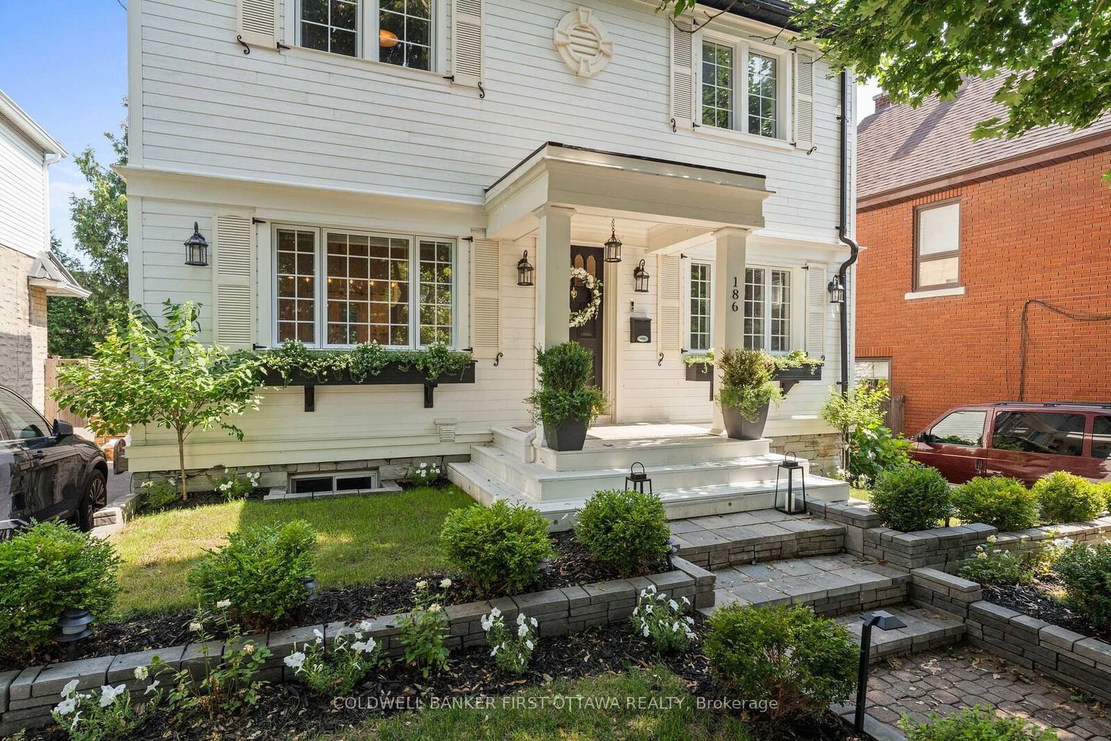 Property Photo:  186 Aylmer Avenue  ON K1S 2Y6 