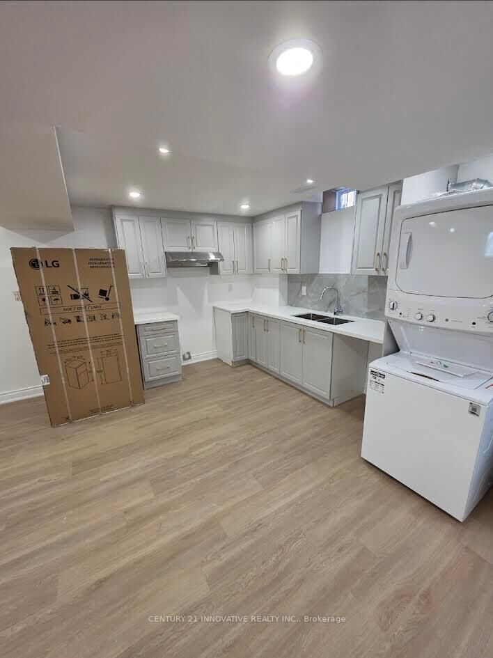 Property Photo:  58 Rolling Acres Drive  ON L1R 2B8 