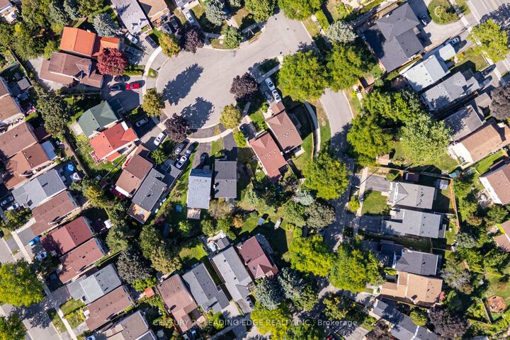 Photo de la propriété:  6 Wheaton Grove  ON M1J 3L5 