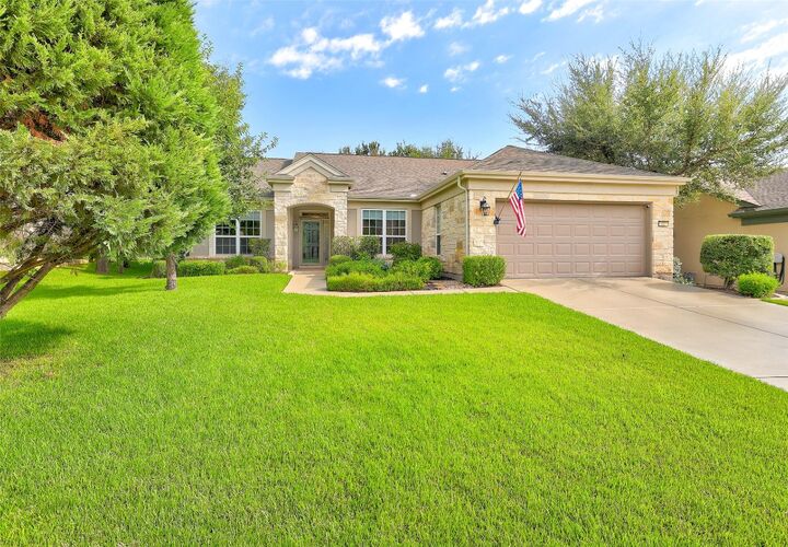 Property Photo:  622 Rio Grande Loop  TX 78633 