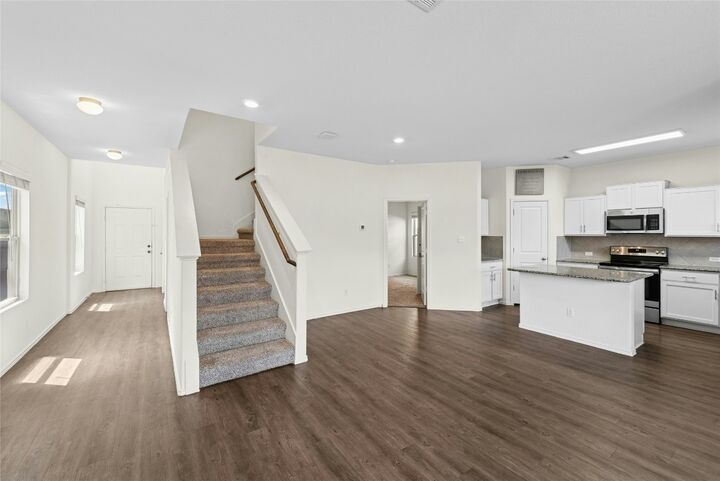 Property Photo:  513 Circle Way  TX 76537 