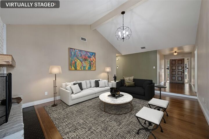 9424 Shady Oaks Drive  Austin TX 78729 photo