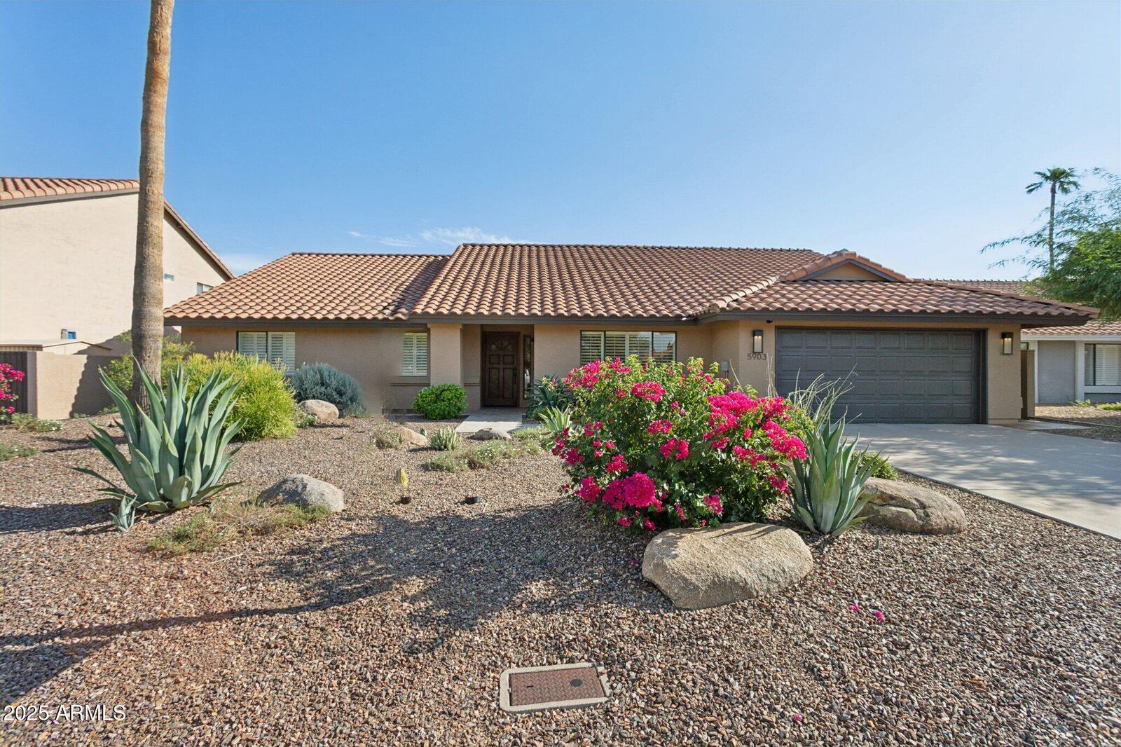 Property Photo: 5903 E Paradise Lane AZ 85254
