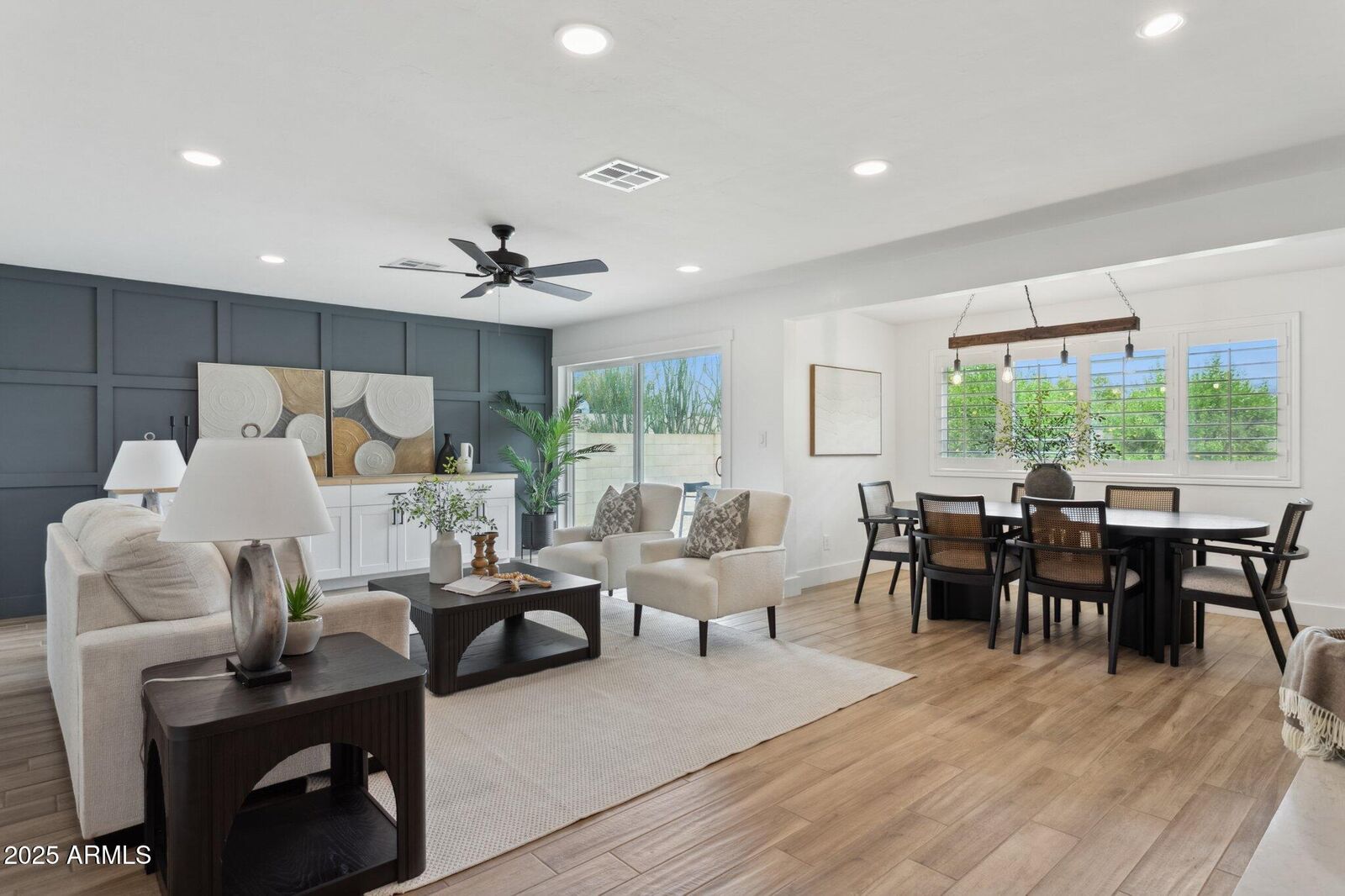 Property Photo: 1028 E Manzanita Drive AZ 85020