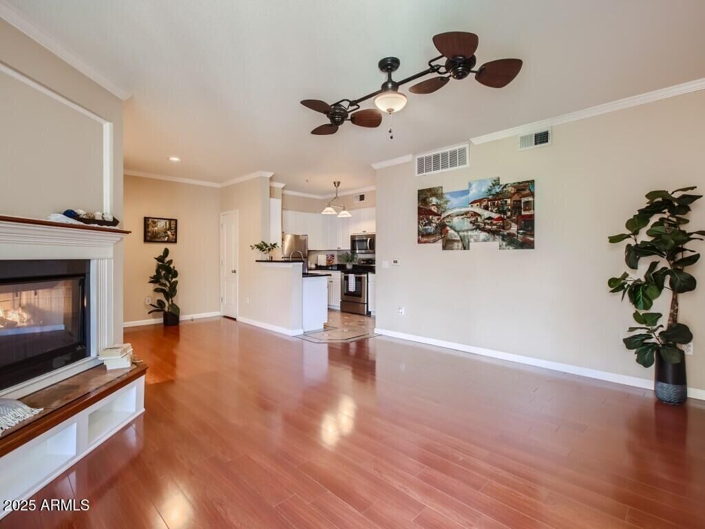 Property Photo: 1701 E Colter Street 370 AZ 85016