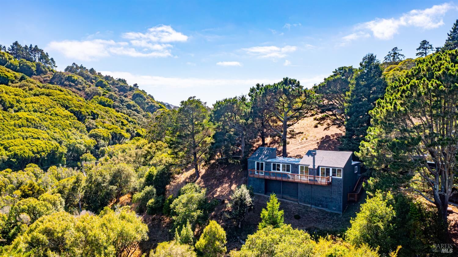 Property Photo:  368 Carrera Drive  CA 94941 