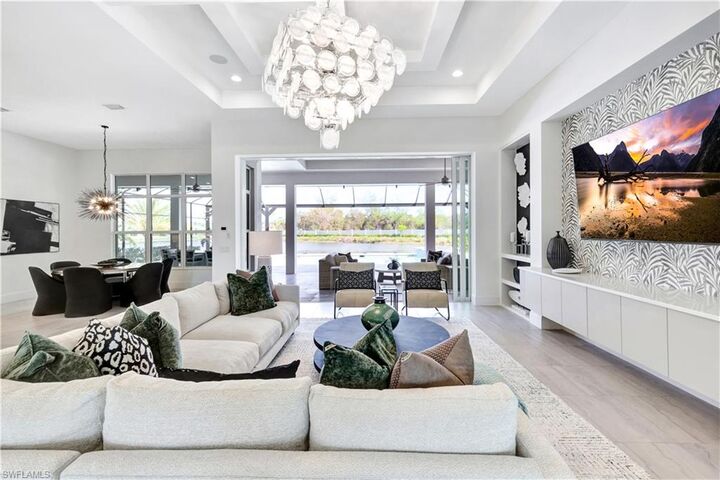 Property Photo:  8912 Nevis Way  FL 34112 