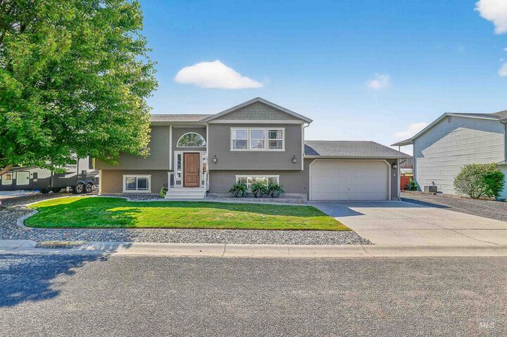 Property Photo:  1810 Birch Drive  ID 83501 