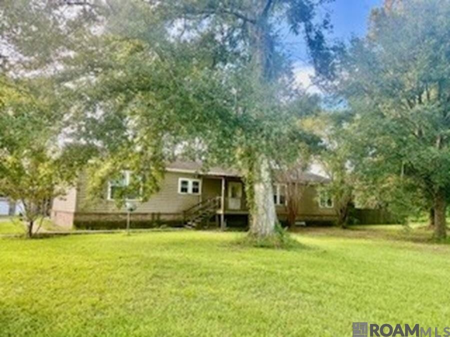 Property Photo: 22195 La Hwy 386 LA 70740