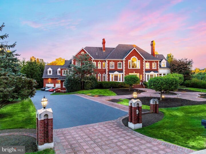 Property Photo: 110 Brittany Way PA 19422