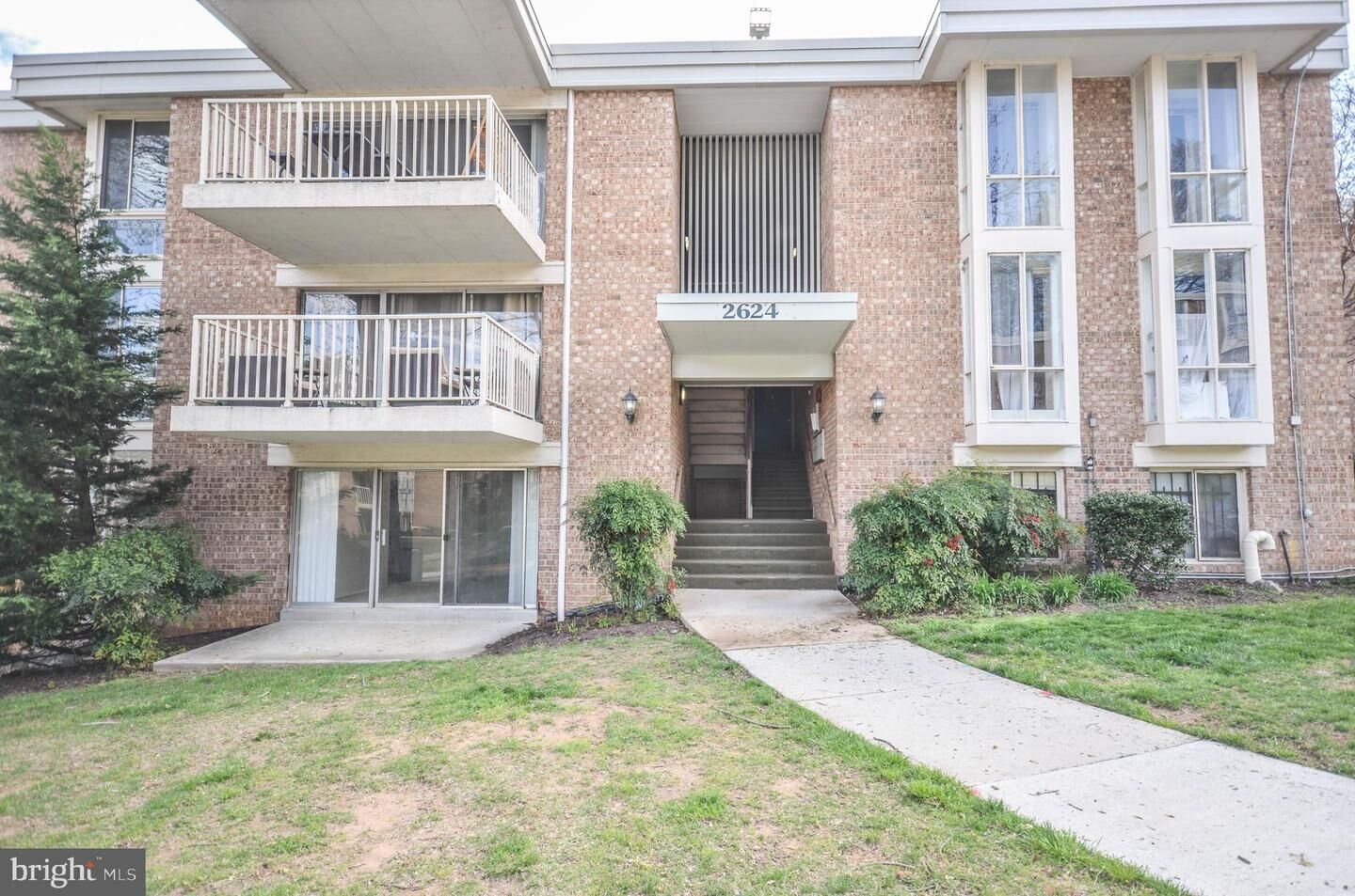 Property Photo:  2624 Wagon Drive 304  VA 22303 