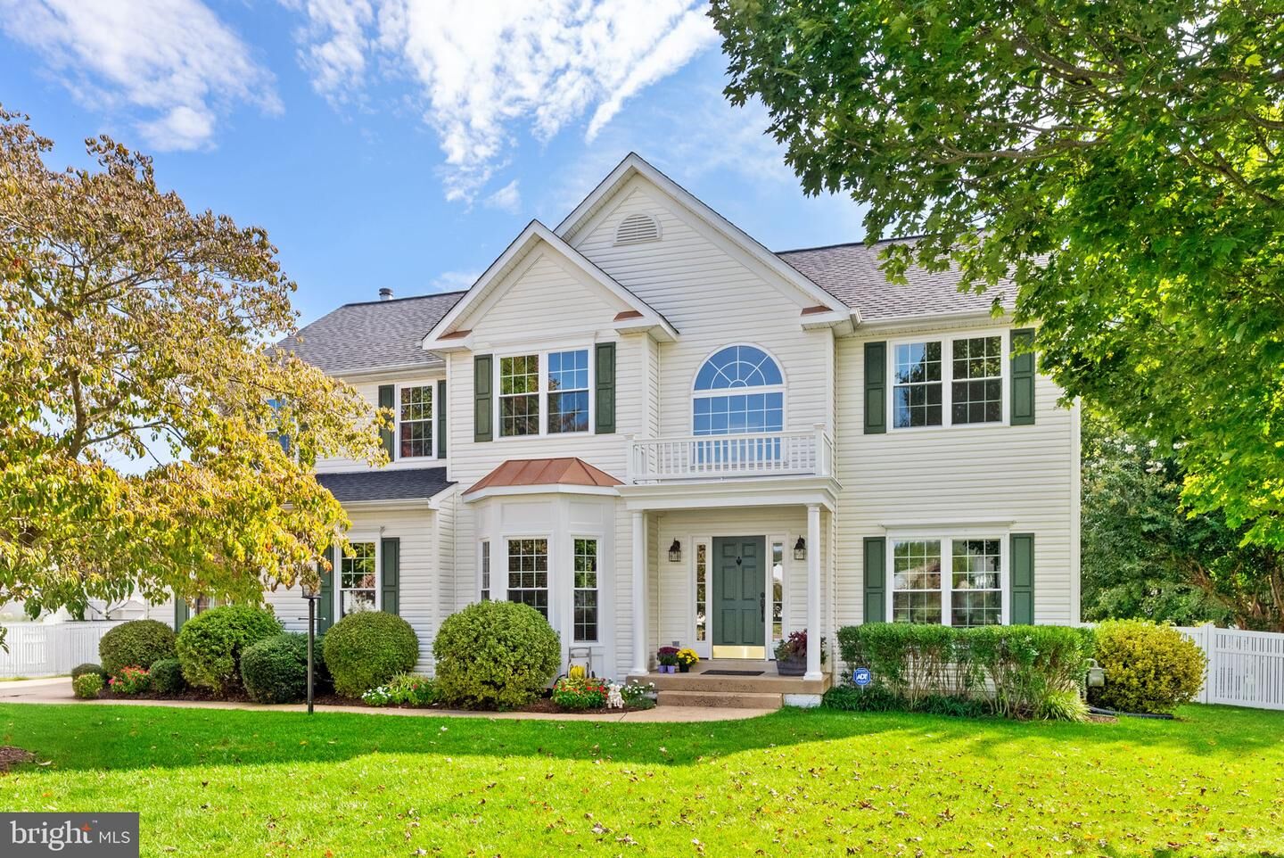 Property Photo: 364 Equestrian Road VA 20186