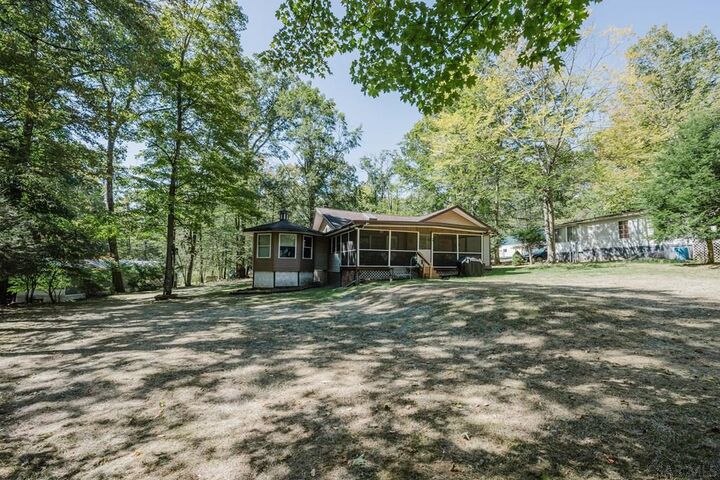 Property Photo: 156 Vista View Road PA 16640