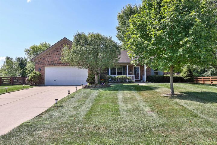 Property Photo: 6337 Glen Hollow Drive OH 45011