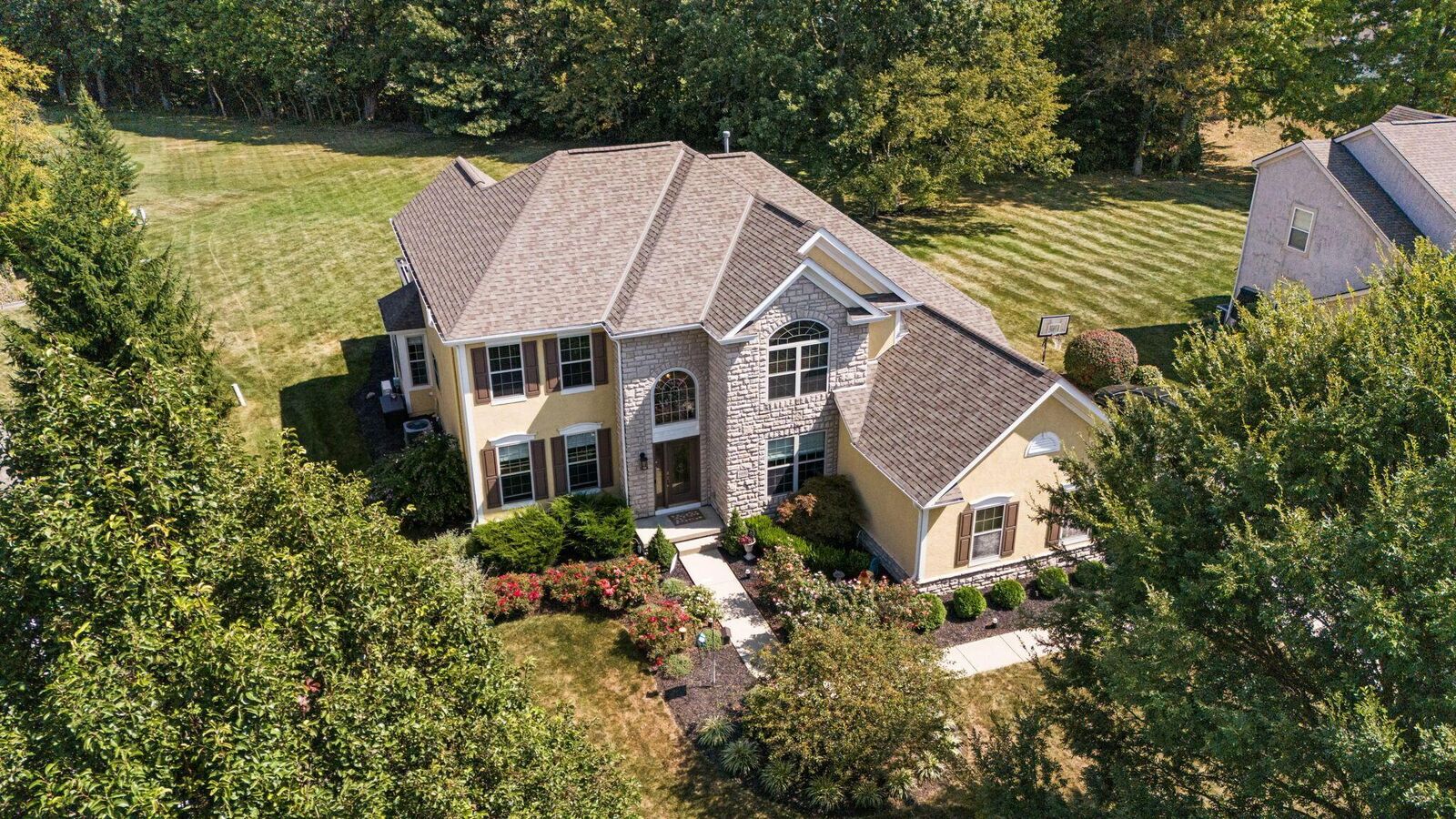 Property Photo: 5990 Hampton N OH 43026