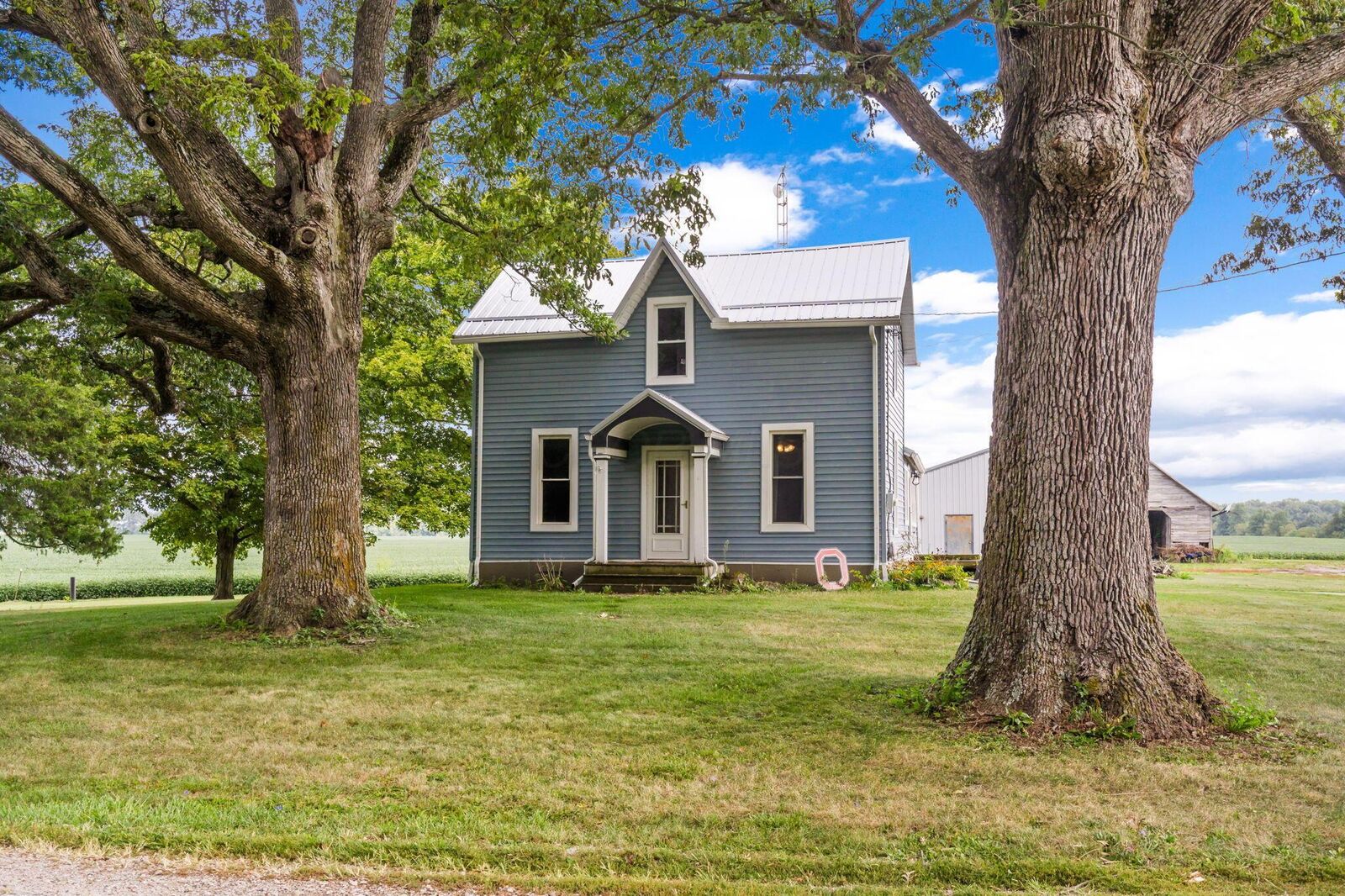 Property Photo: 9900 Windfall Road OH 43332