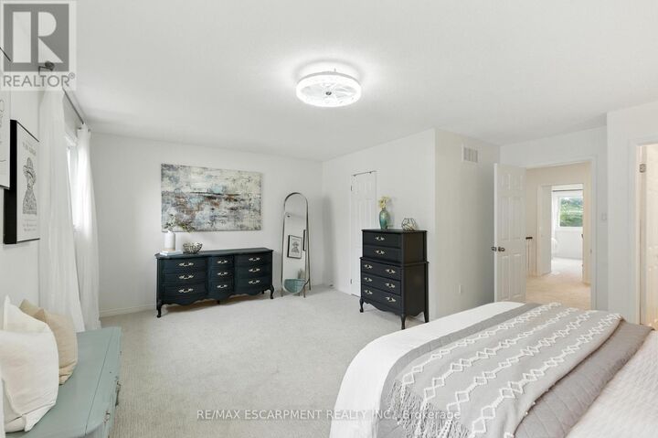 Property Photo:  415 River Oaks Boulevard West 23  ON L6H 5P7 