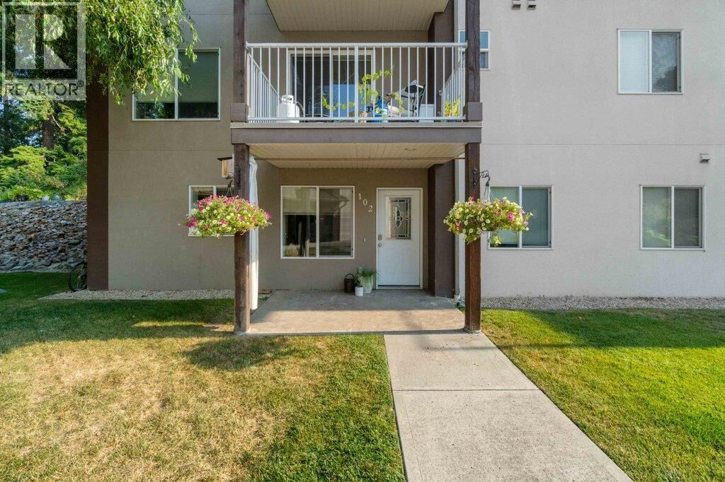 Property Photo:  1449 1 Avenue Northeast 102  BC V1E 0C4 