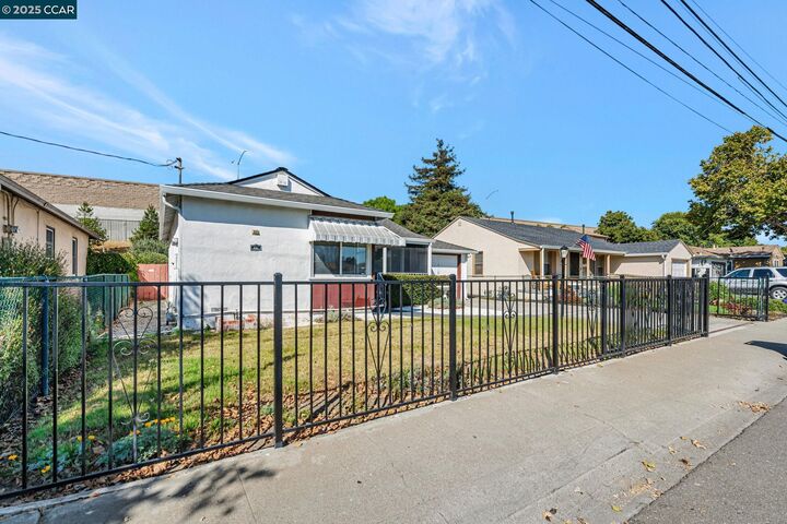 Property Photo: 240 Ano Ave CA 94580
