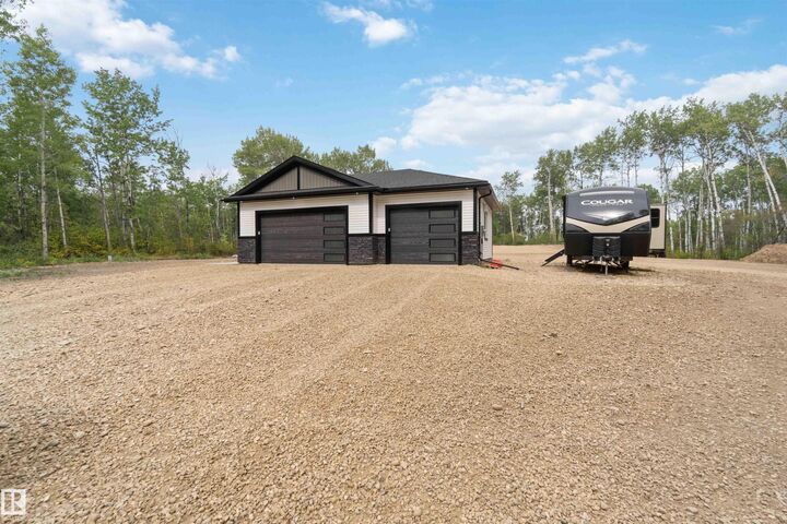 Property Photo: 54422 Rge Road 13 33 AB T0E 1V2